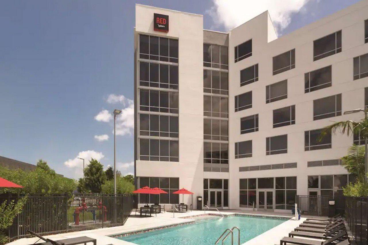Hotel Radisson Red Miami Airport Miami Springs Exterior foto
